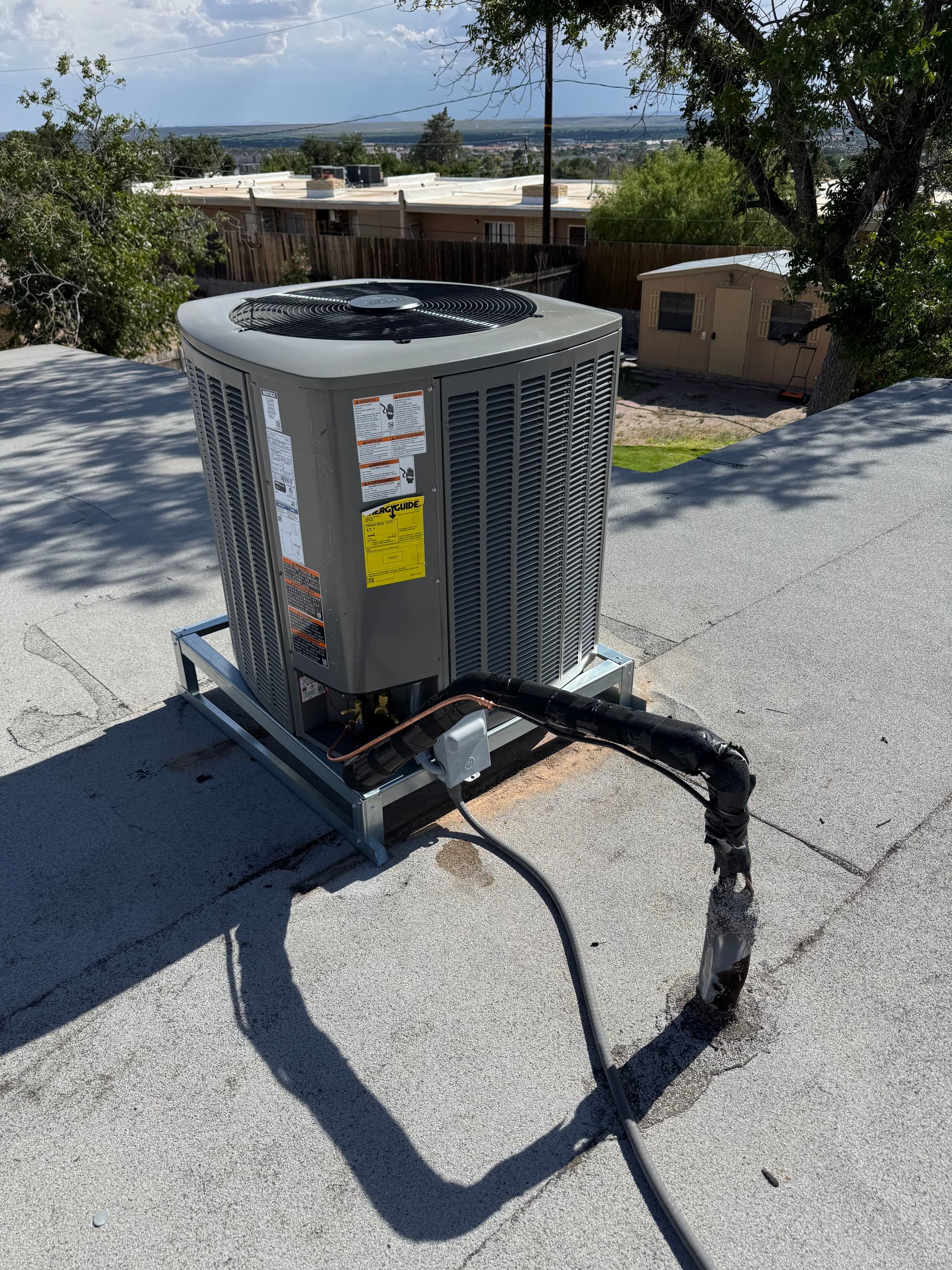 Gallery photos for Lennox 4-Ton Elite 2-Stage Split System Installed on a Rooftop: Image #2