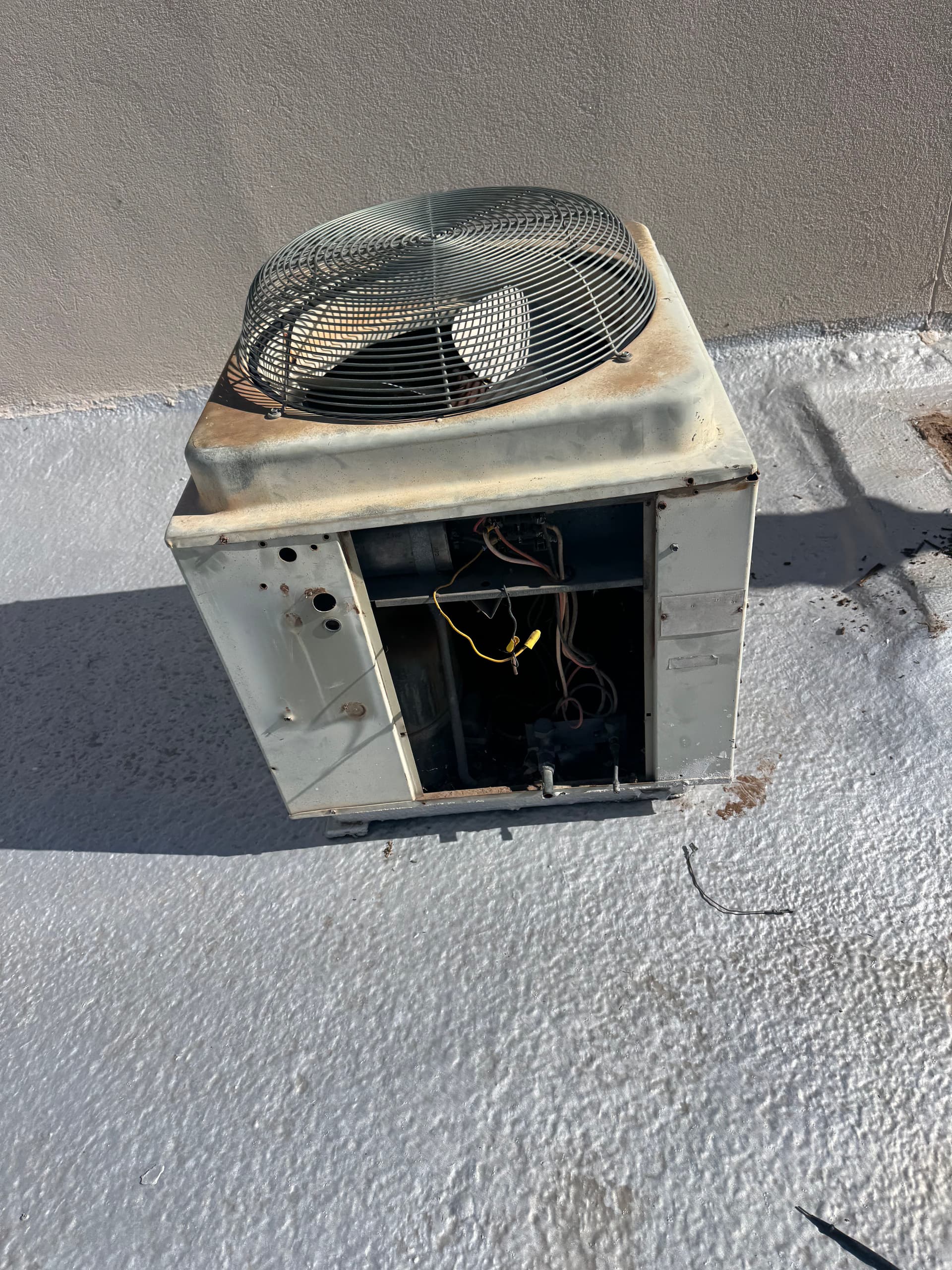Gallery photos for 2.5 Ton Condenser and Coil Replacement Done Right: Image #1