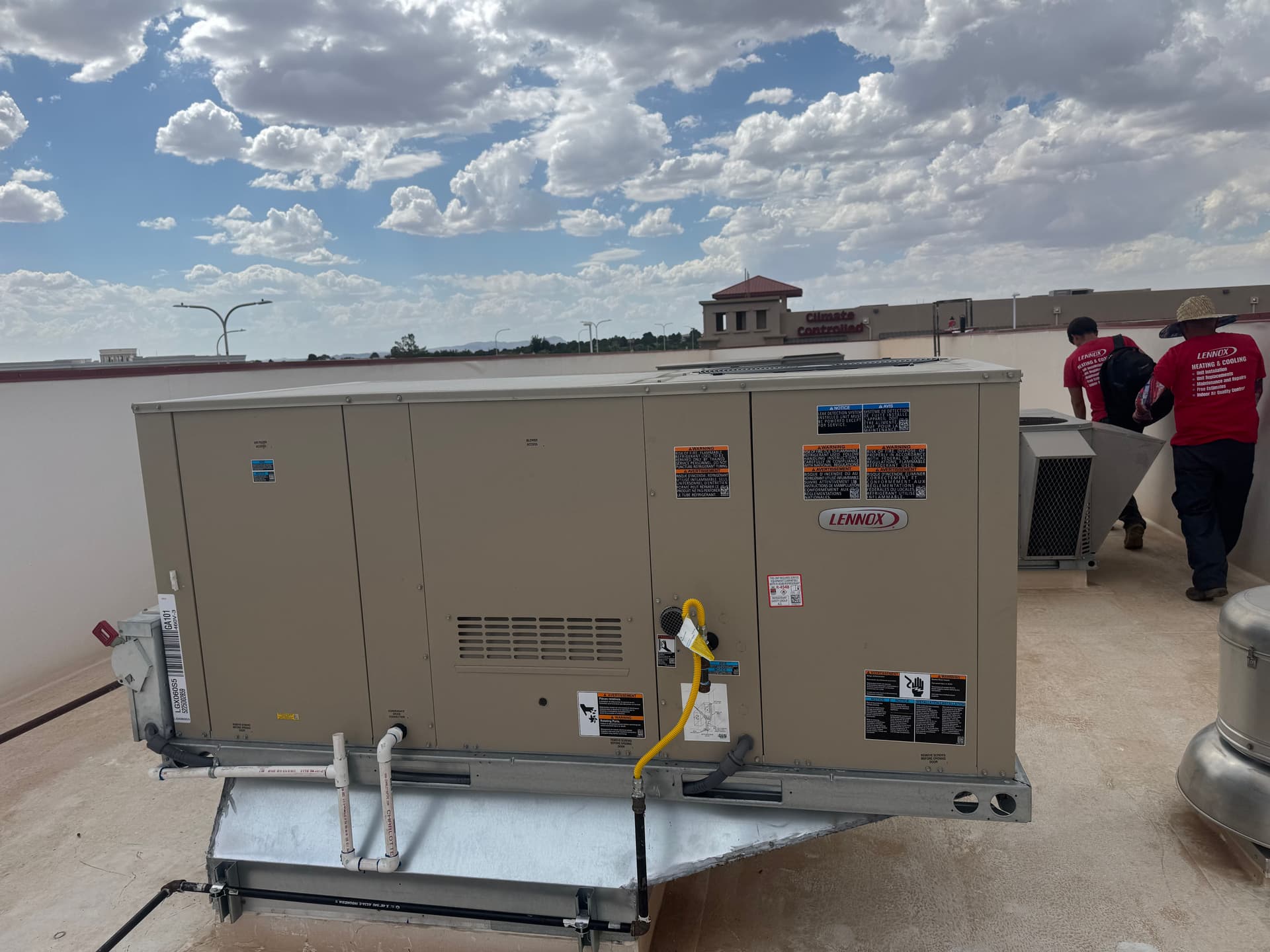 Gallery photos for Commercial Lennox Rooftop HVAC Unit Installed and Ready: Image #6