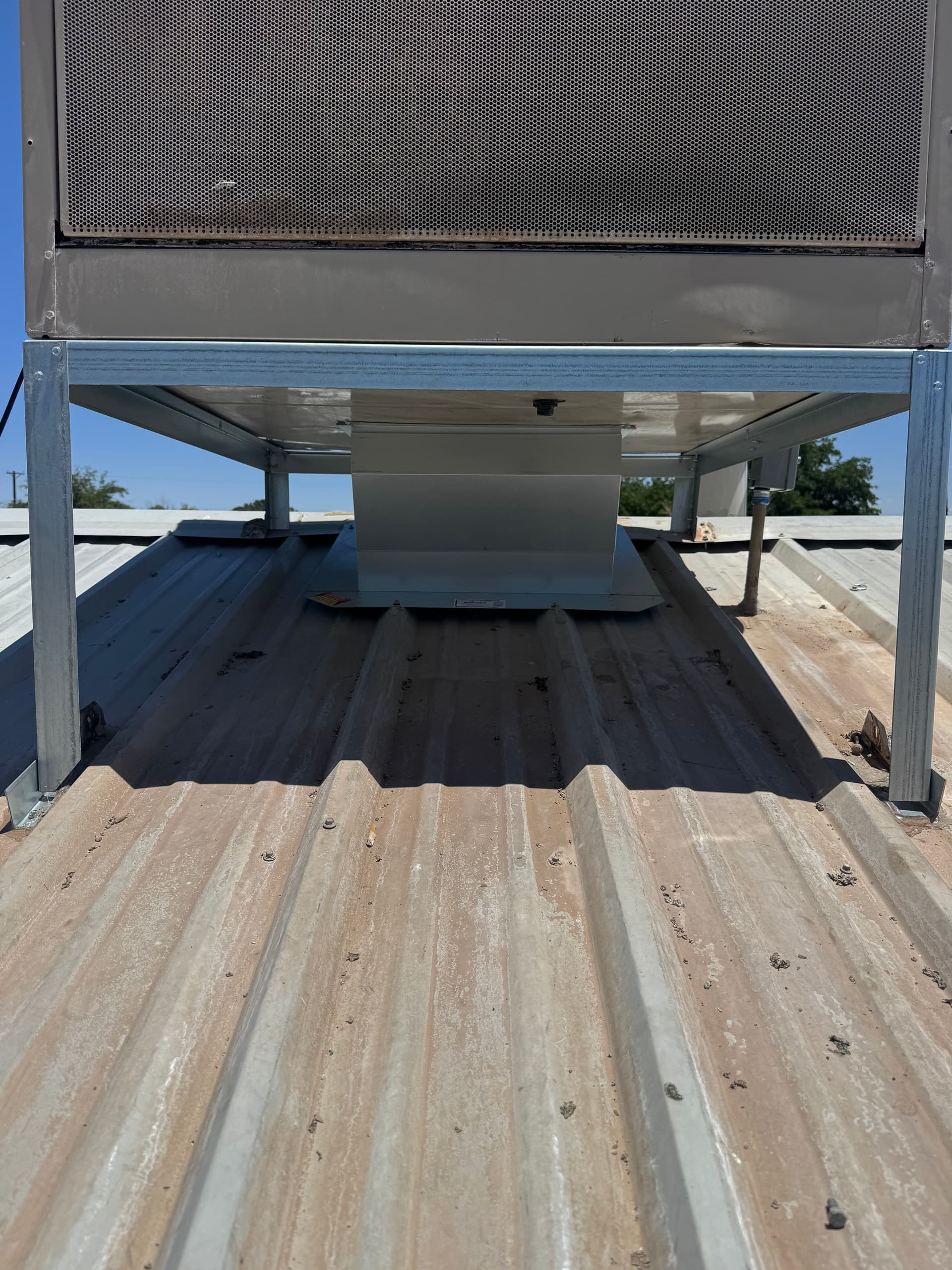 Gallery photos for Evaporative Cooler Roof Jack and Stand Upgrade Done Right: Image #4