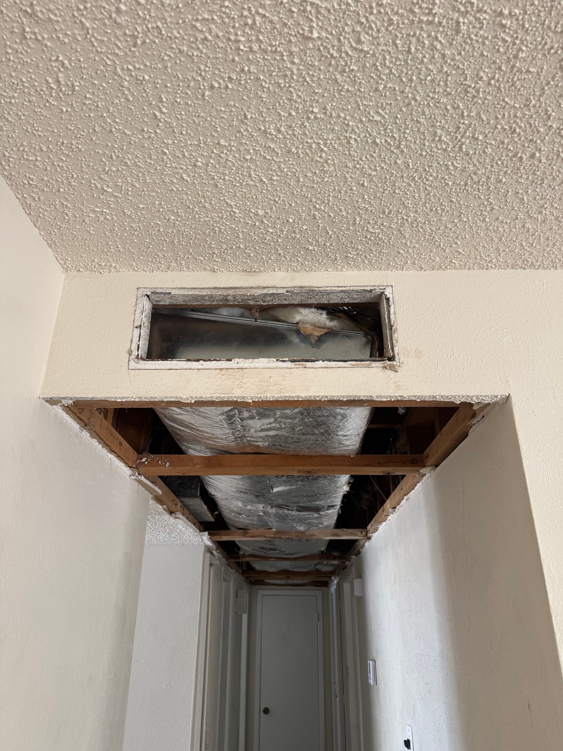 Gallery photos for Full Duct System Tearout and Custom Ductwork Installation: Image #9