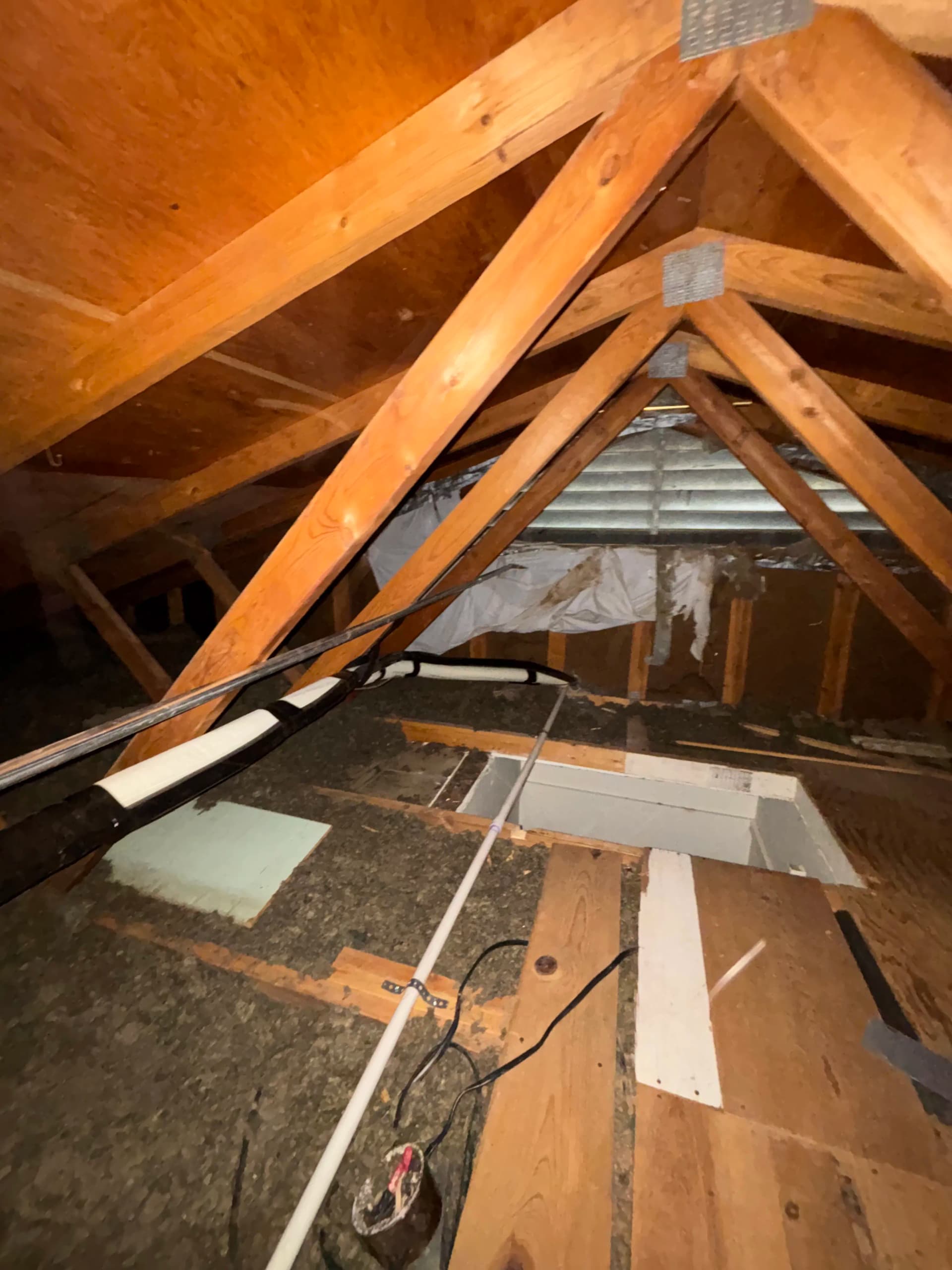 Gallery photos for Full 5-Ton Heat Pump Split System Install with New Ductwork: Image #4