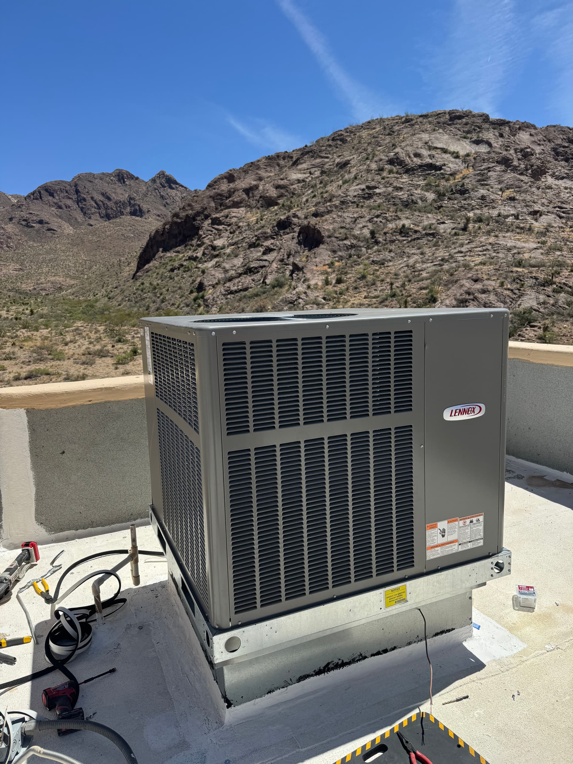 Gallery photos for Rooftop HVAC Swap - Old York Out, New Lennox Package Unit In: Image #6