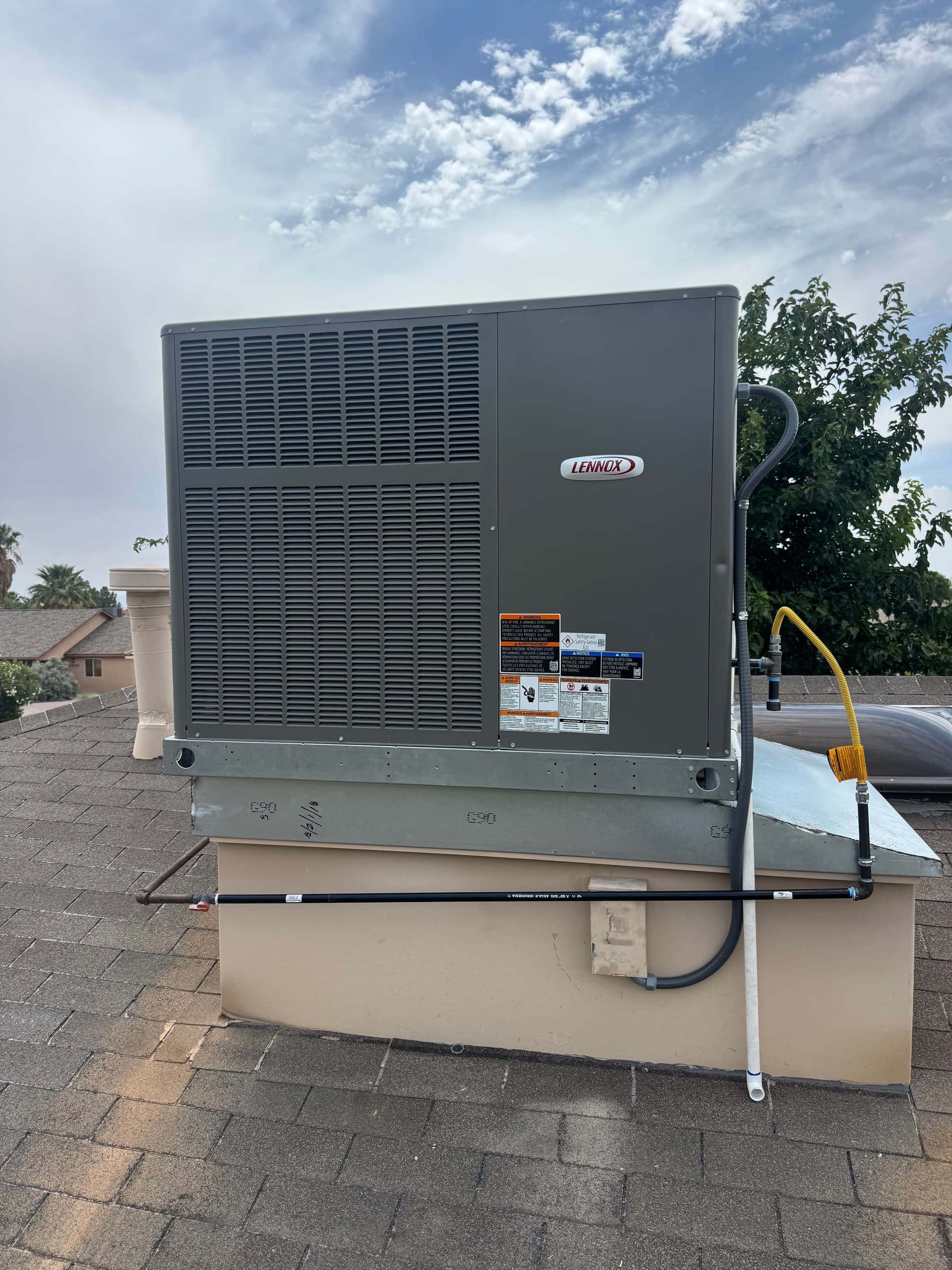 Gallery photos for Lennox 5-Ton 2-Stage Package Unit Rooftop Install: Image #3