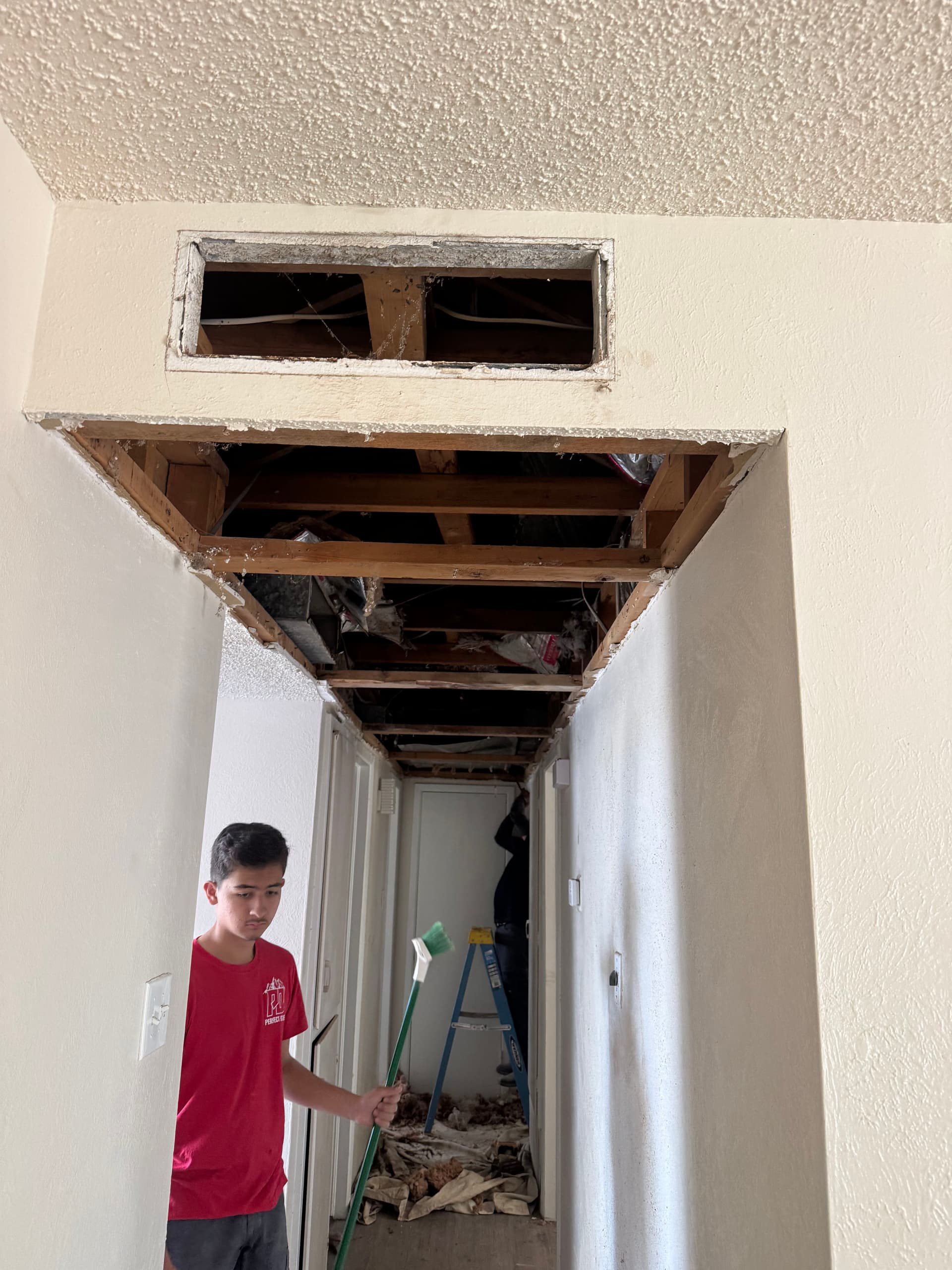 Gallery photos for Full Duct System Tearout and Custom Ductwork Installation: Image #3
