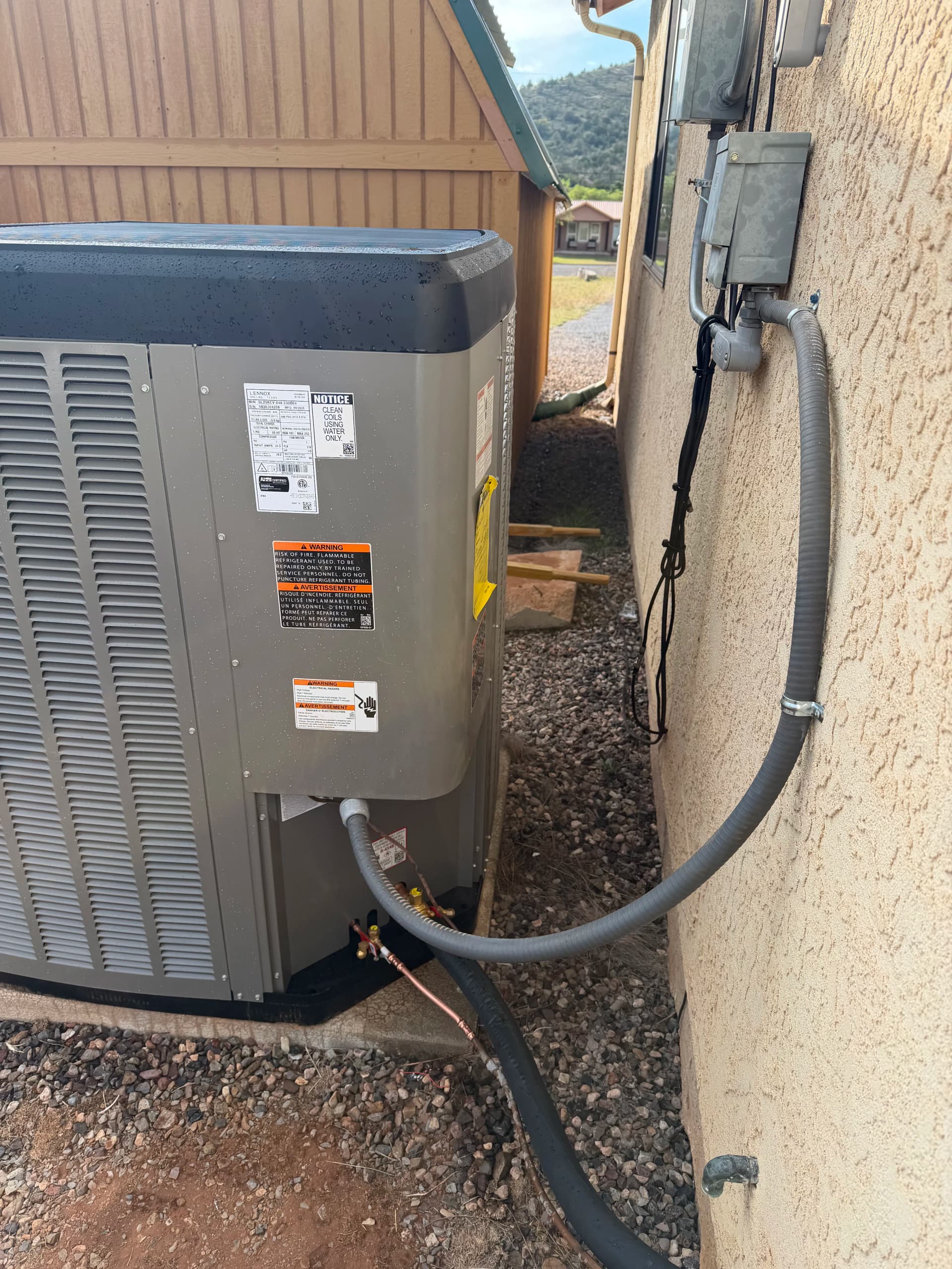 Gallery photos for 4-Ton 25 SEER Lennox Signature Series System Install Done Right: Image #5