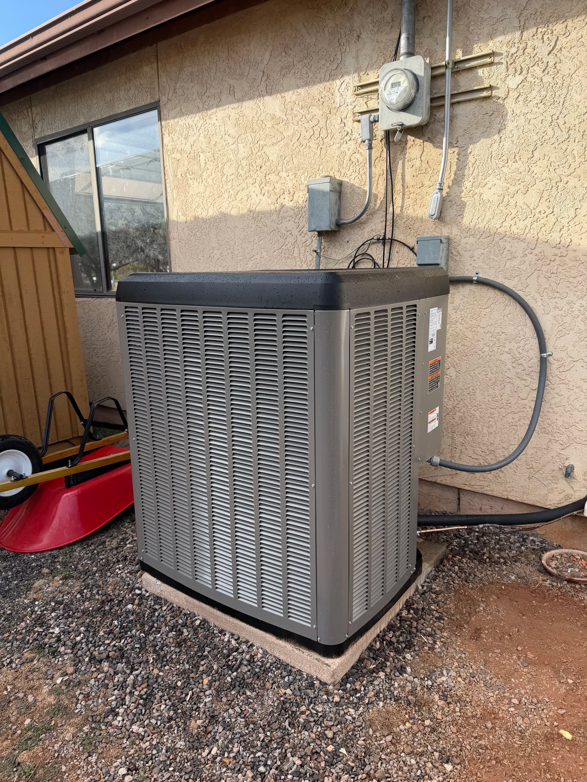 Gallery photos for 4-Ton 25 SEER Lennox Signature Series System Install Done Right: Image #3