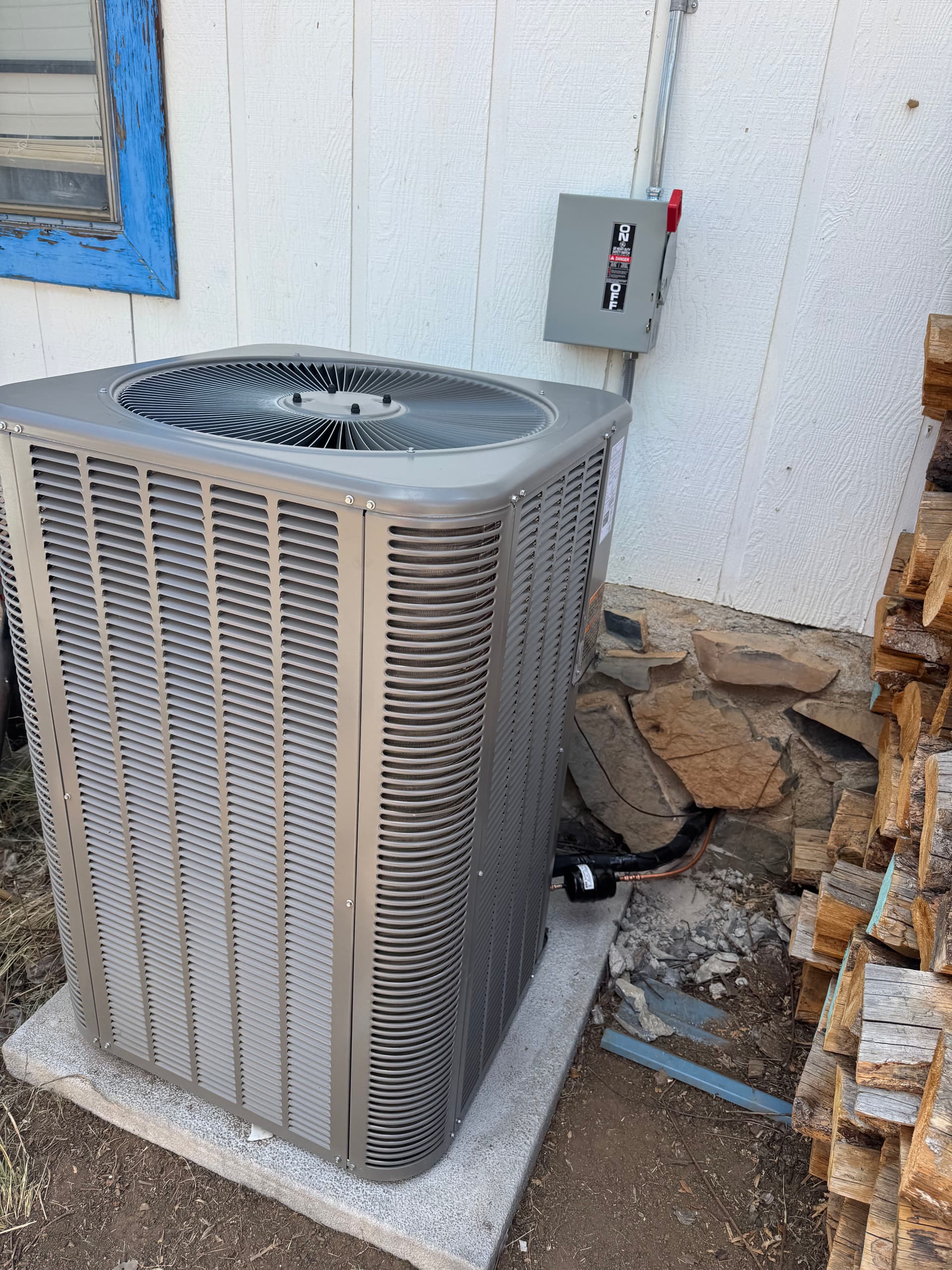 Gallery photos for Lennox 4-Ton Split System Install on a Mobile Home: Image #4