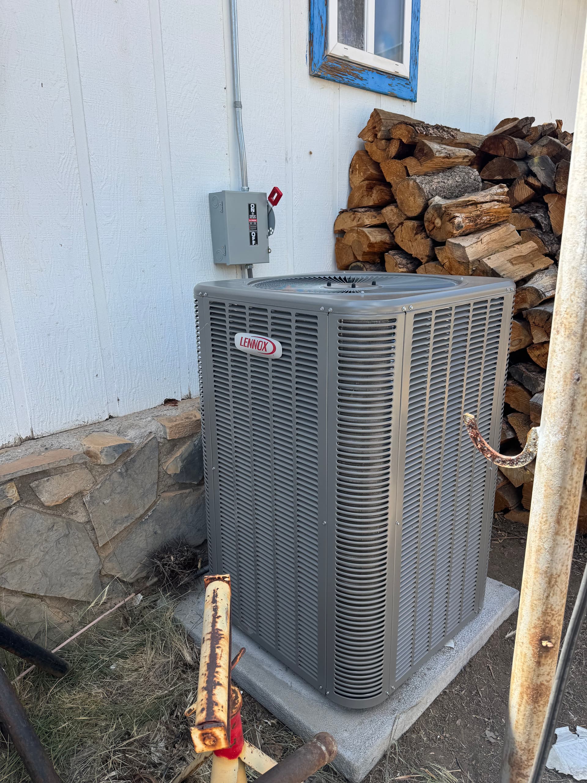 Gallery photos for Lennox 4-Ton Split System Install on a Mobile Home: Image #3